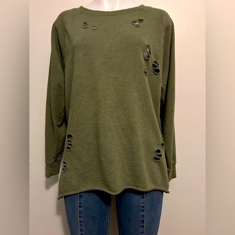 Colsie boutique women’s sz S sage green top w holes, sexy